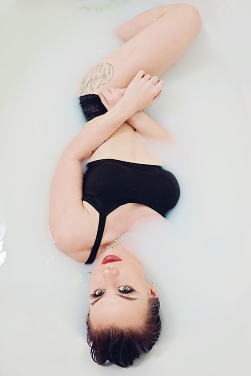 Boudoir bath photo by Davista Photography